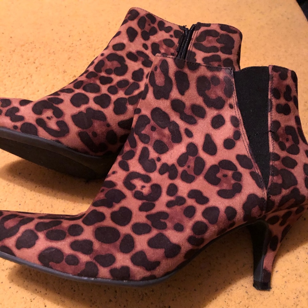 Women’s shoes